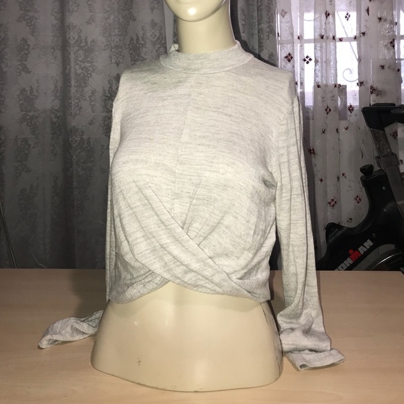 Top - Picture 2 of 4